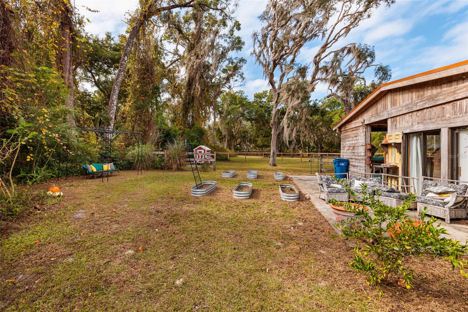 Listing photo id 38 for 8694 San Ramon Court