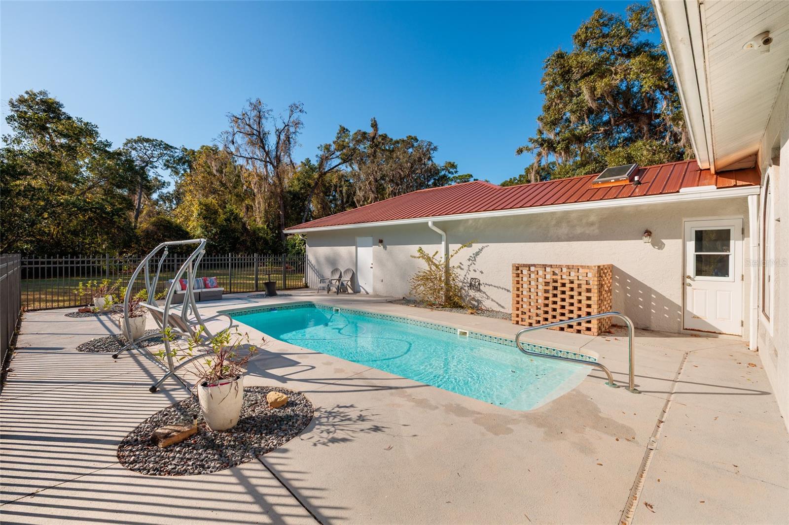 Listing photo id 59 for 8694 San Ramon Court