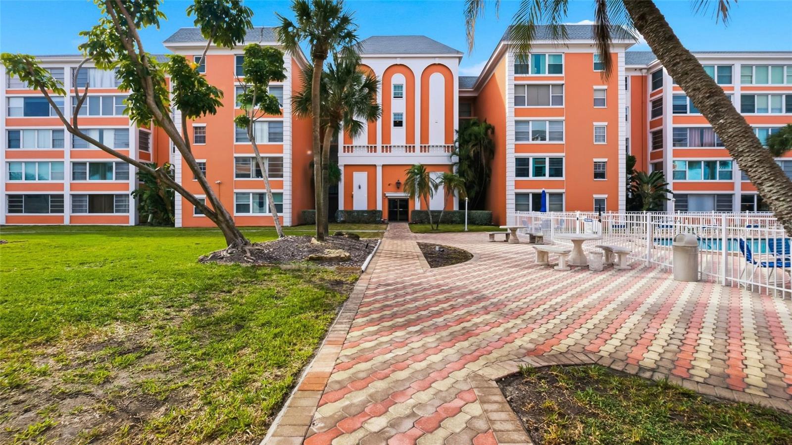 Details for 6960 20th Ave N  109, ST PETERSBURG, FL 33710