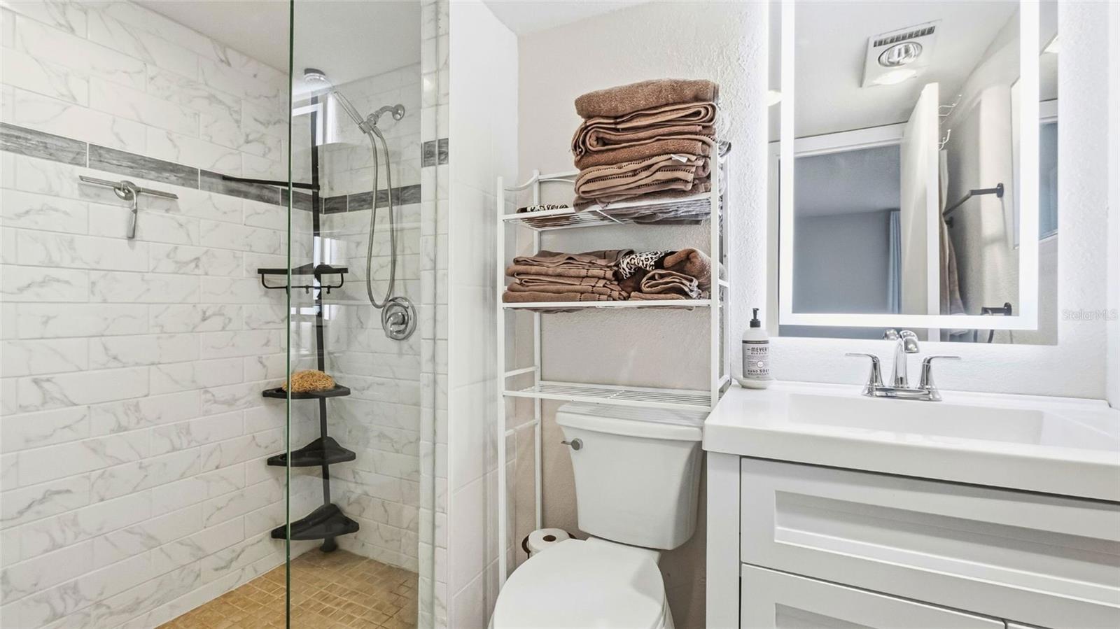 Image 17 of 22 For 6960 20th Ave N  109