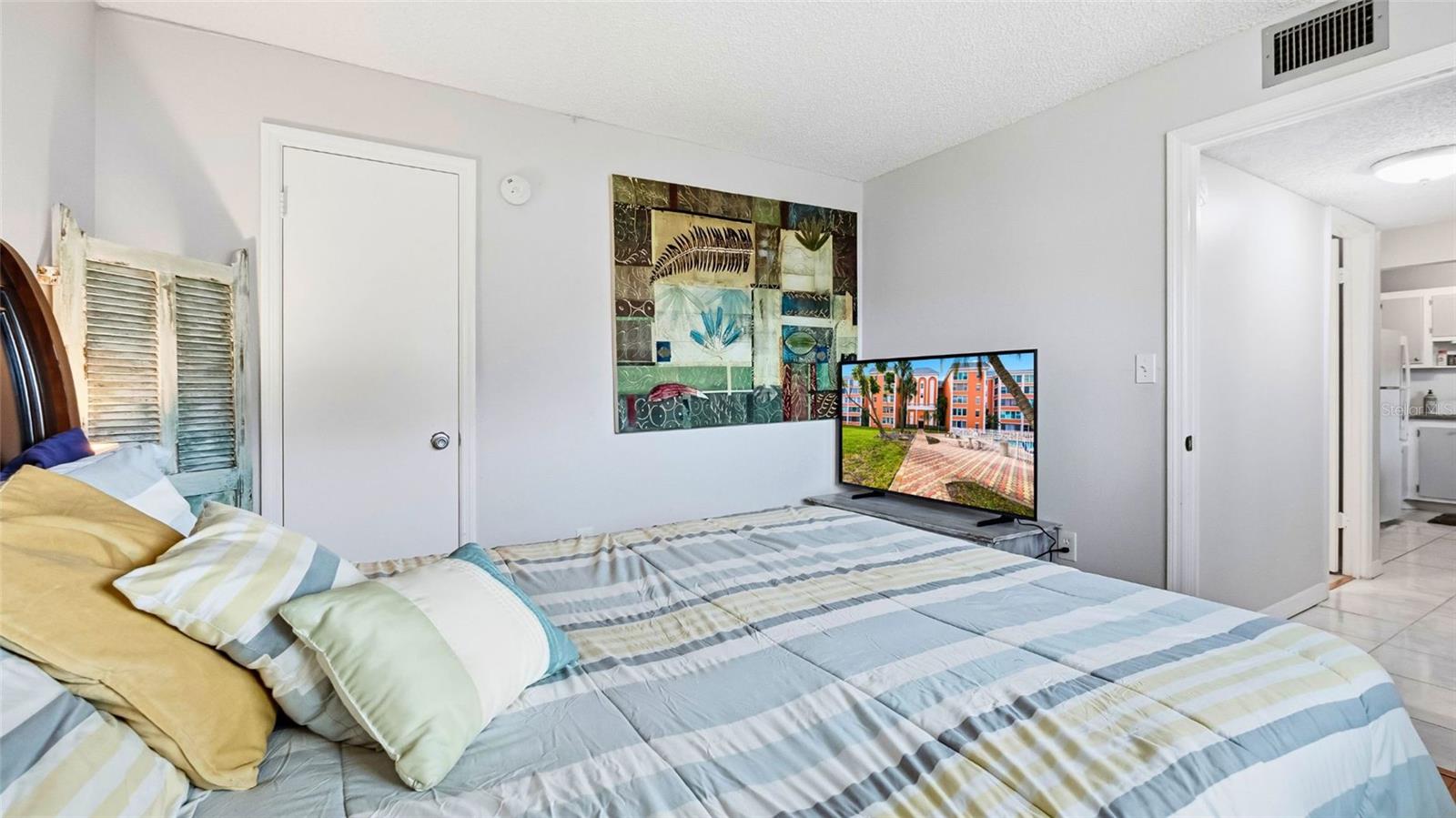 Image 20 of 22 For 6960 20th Ave N  109