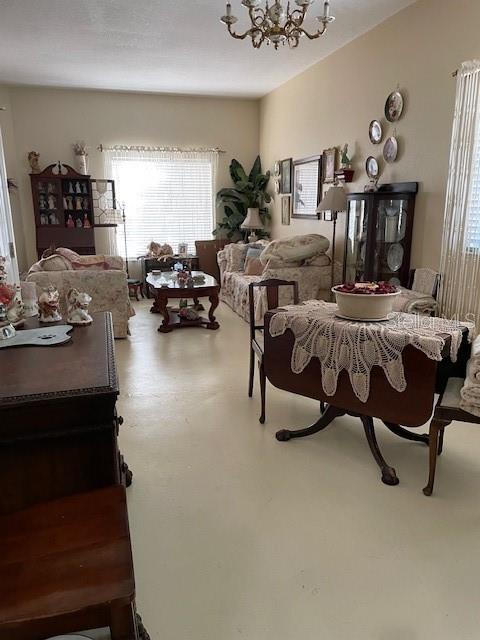 Listing photo id 9 for 2834 Pankaw Lane