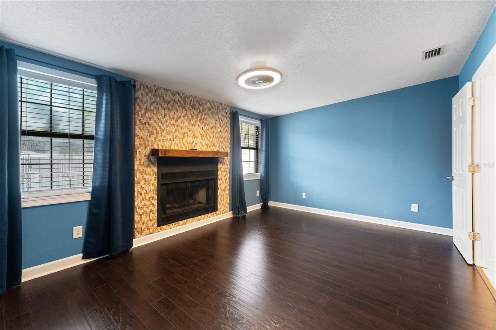 Image 12 of 27 For 4008 Swann Avenue