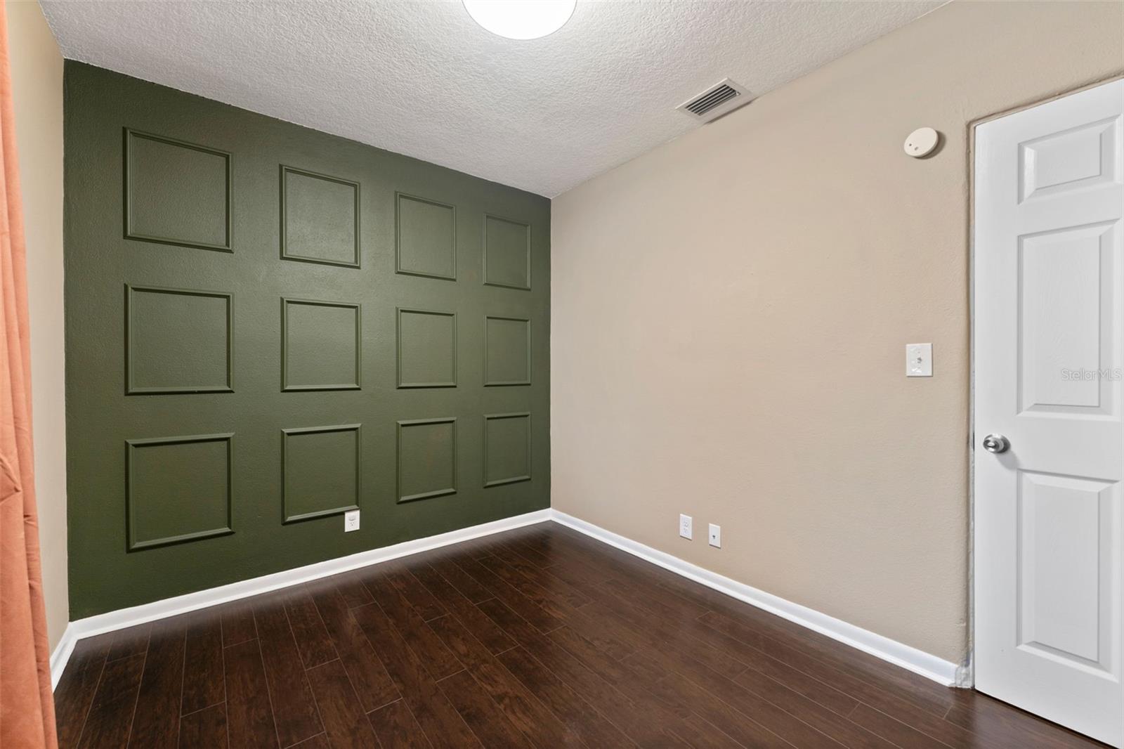 Image 20 of 27 For 4008 Swann Avenue