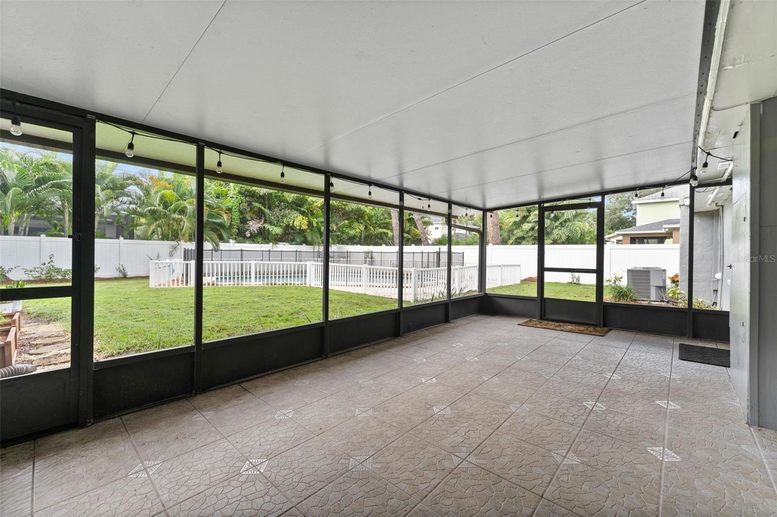 Image 25 of 27 For 4008 Swann Avenue