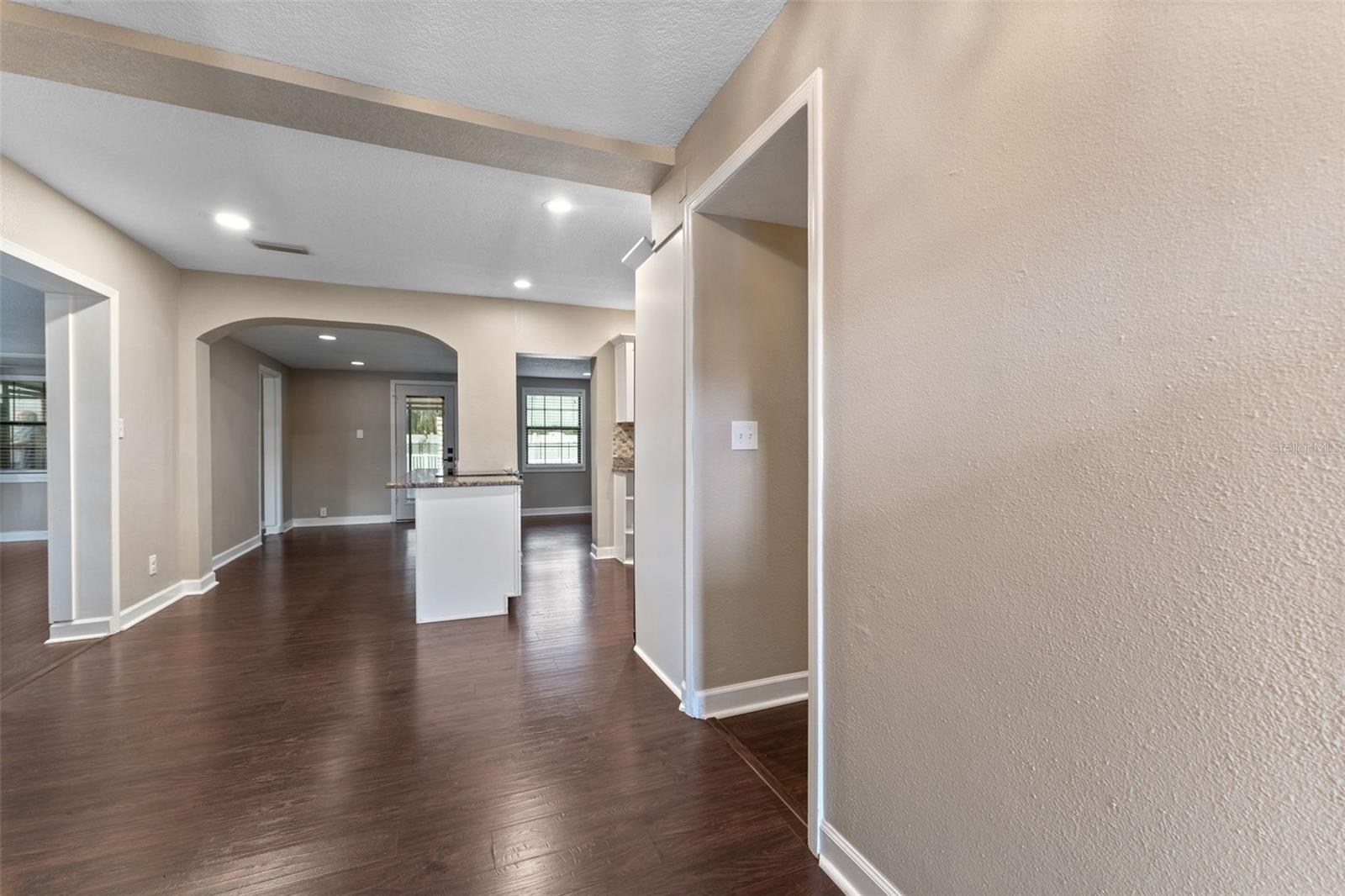 Image 5 of 27 For 4008 Swann Avenue