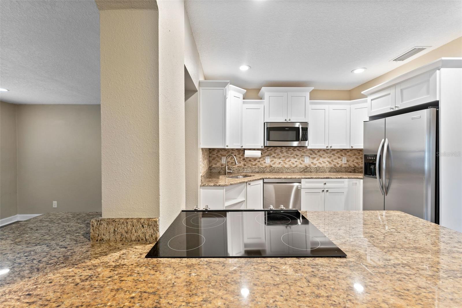 Image 8 of 27 For 4008 Swann Avenue