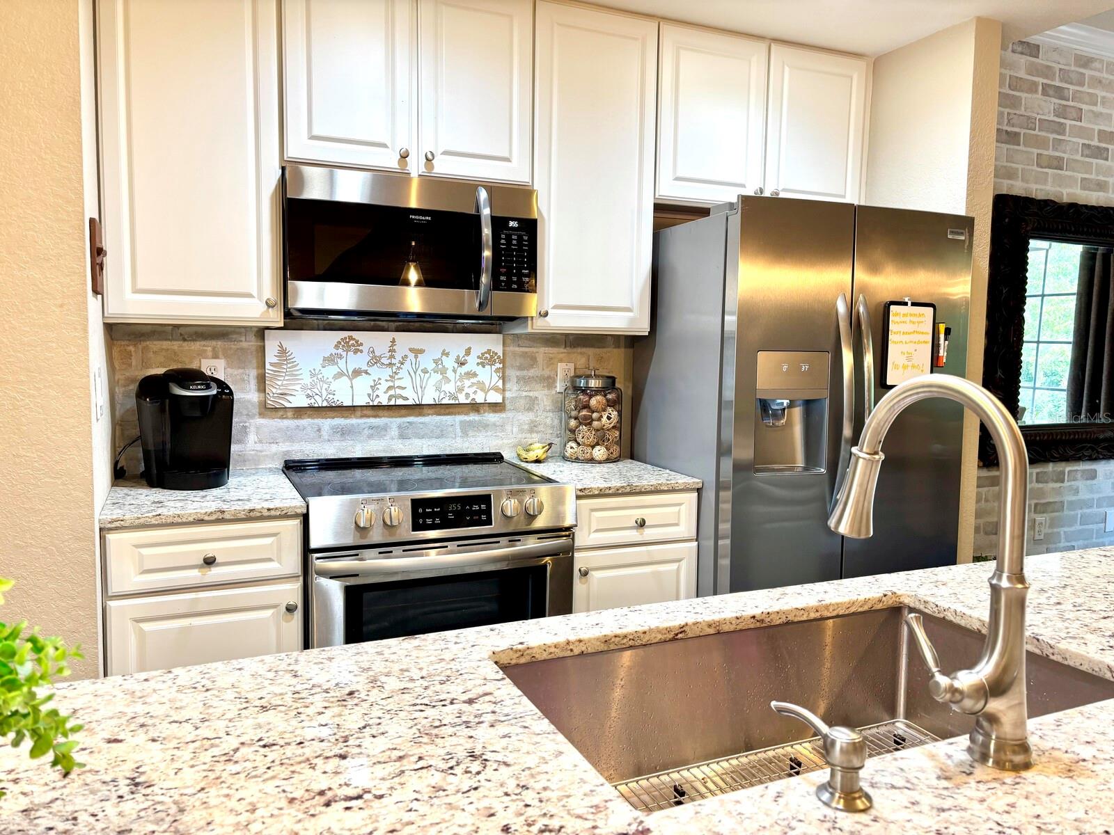 Image 48 of 77 For 9817 Meadow Field Circle 9817