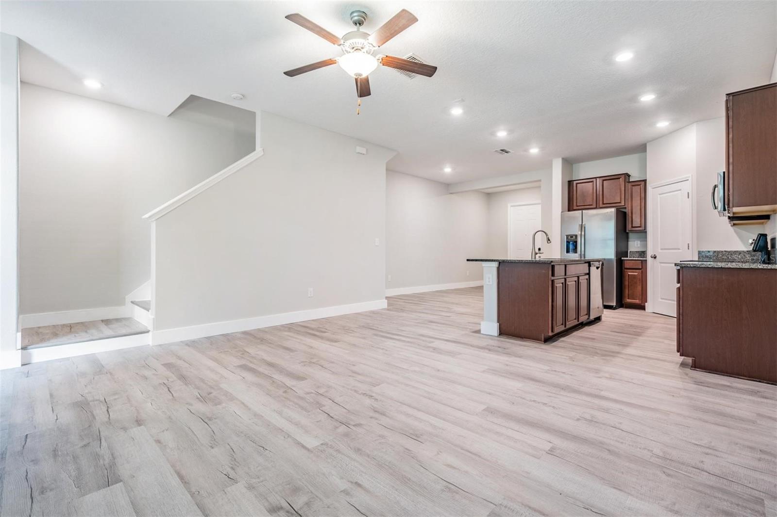 Image 22 of 59 For 8082 Rolling Shell Trail