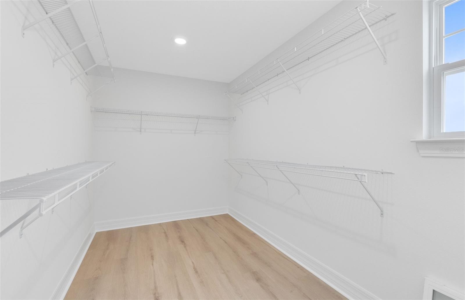 Image 12 of 30 For 9821 Autumn Ridge Avenue