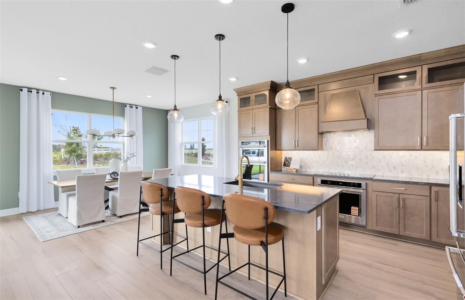 Image 3 of 30 For 9821 Autumn Ridge Avenue