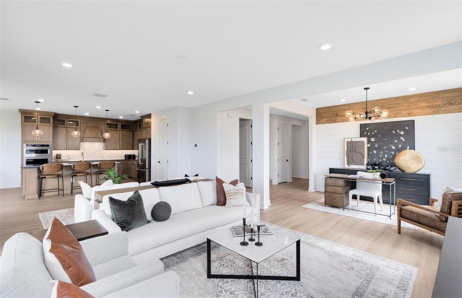 Image 4 of 30 For 9821 Autumn Ridge Avenue