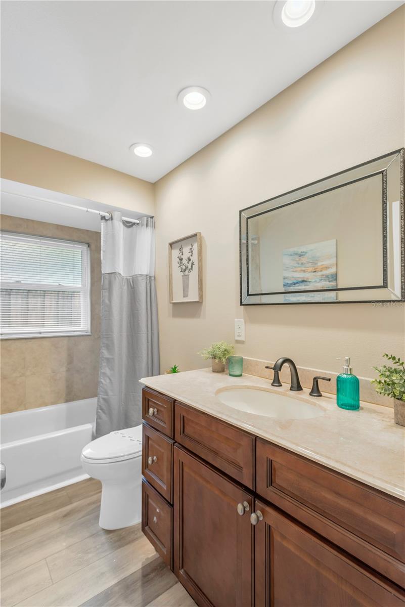 Image 16 of 24 For 1948 Dodge Circle