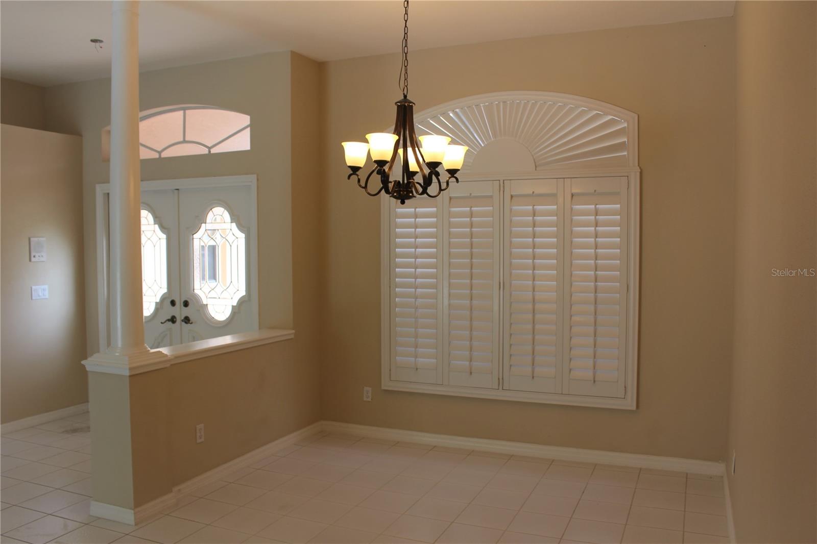 Image 11 of 50 For 3678 Pendlebury Drive