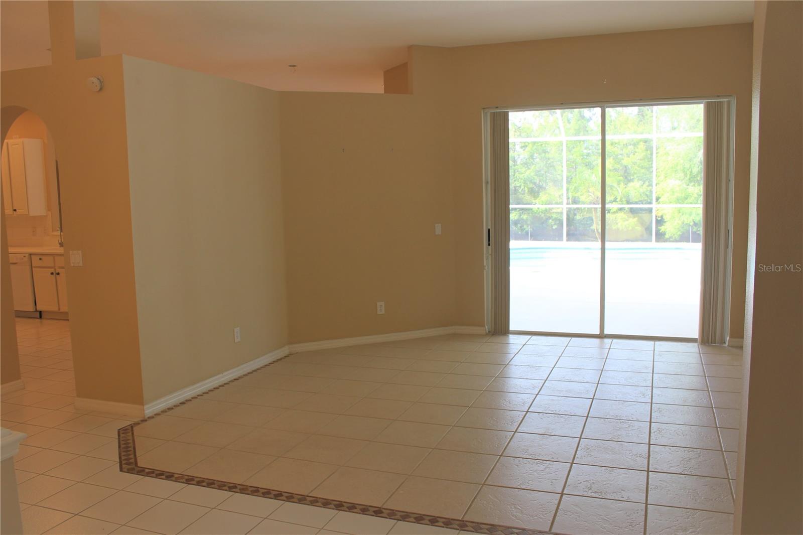 Image 14 of 50 For 3678 Pendlebury Drive