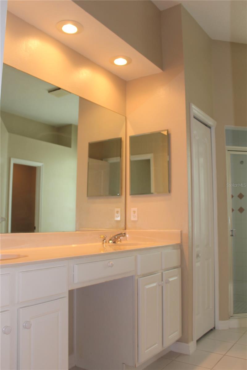 Image 38 of 50 For 3678 Pendlebury Drive