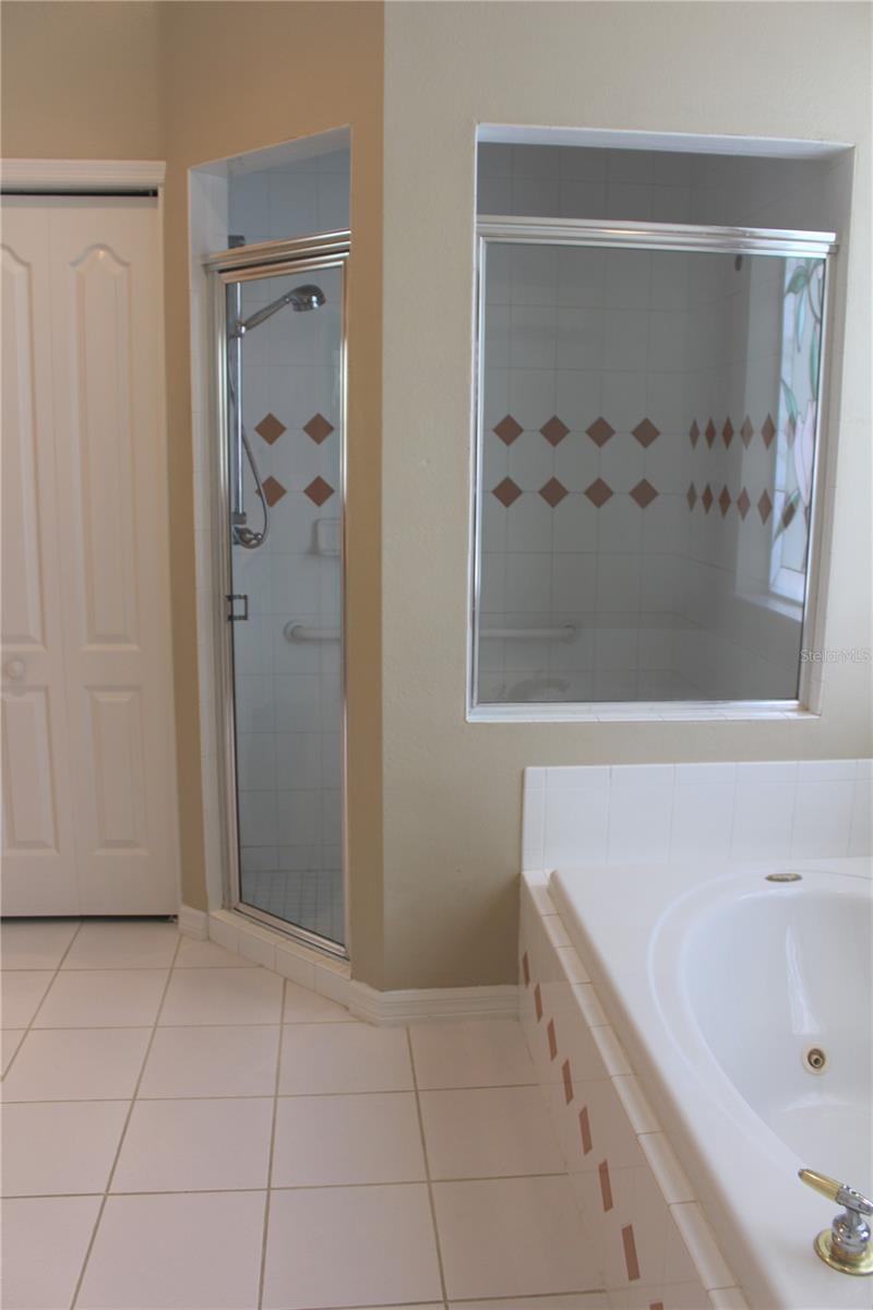 Image 41 of 50 For 3678 Pendlebury Drive