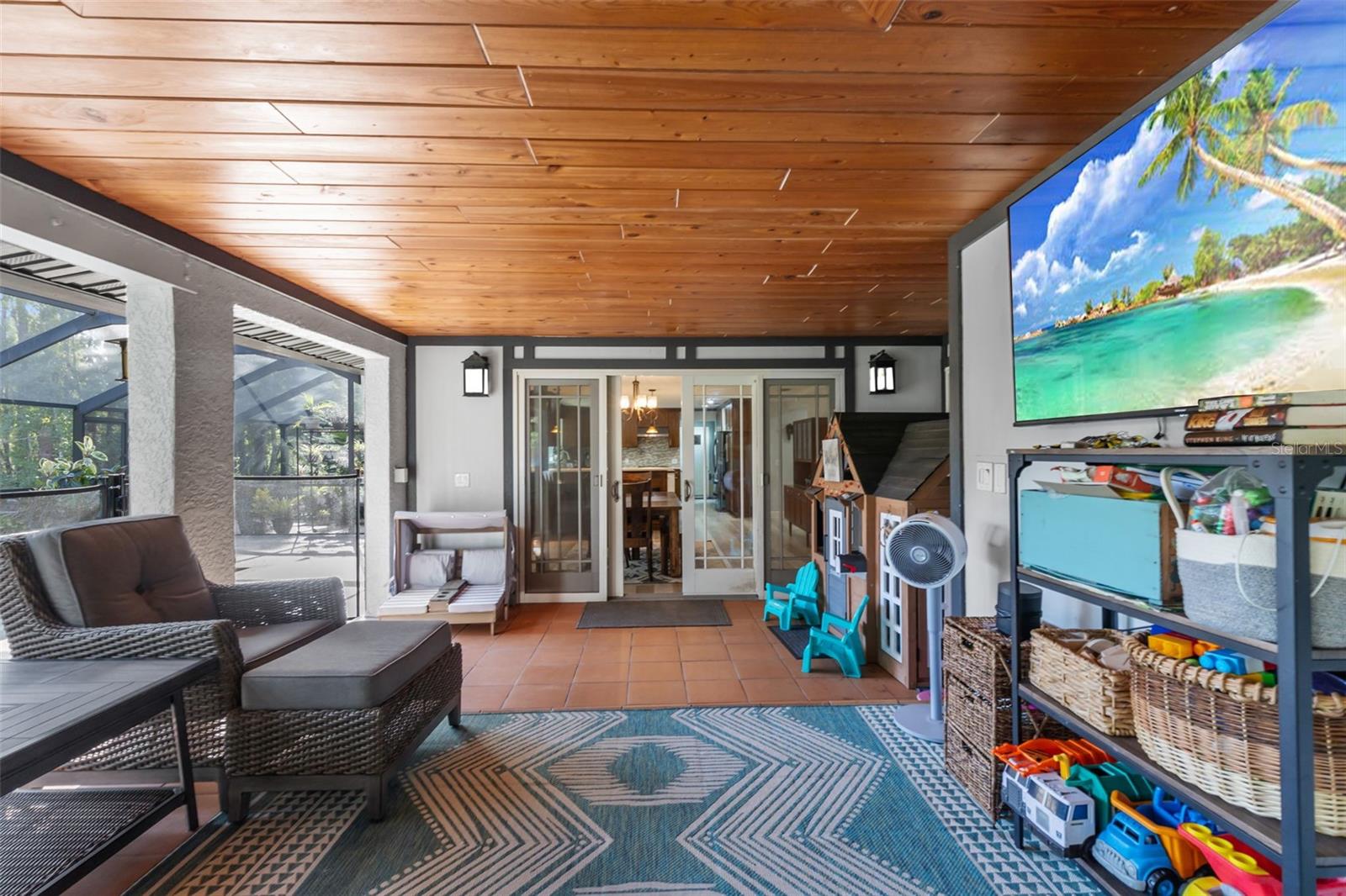 Image 47 of 59 For 28042 Lindenhurst Drive