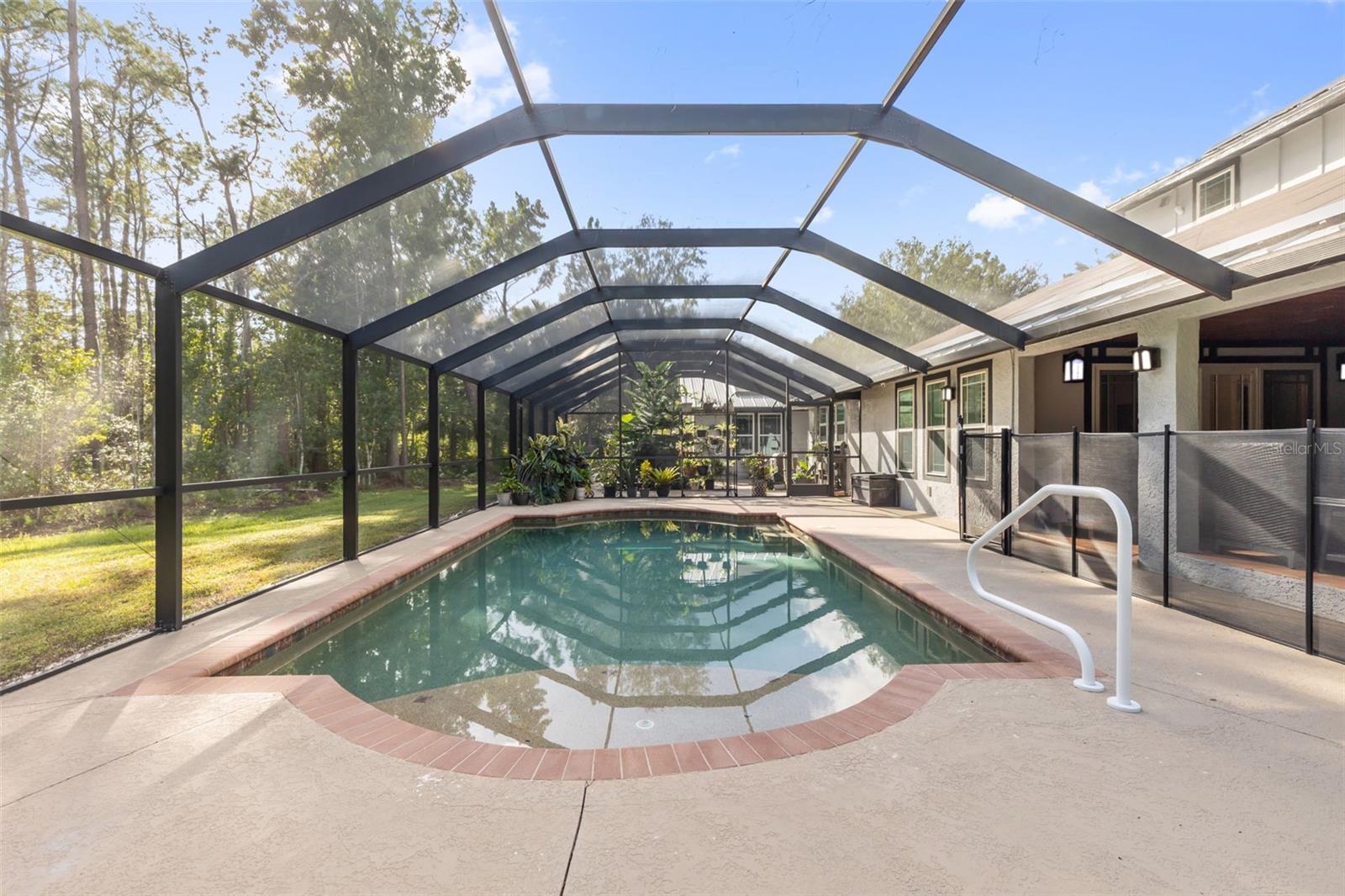 Image 50 of 59 For 28042 Lindenhurst Drive