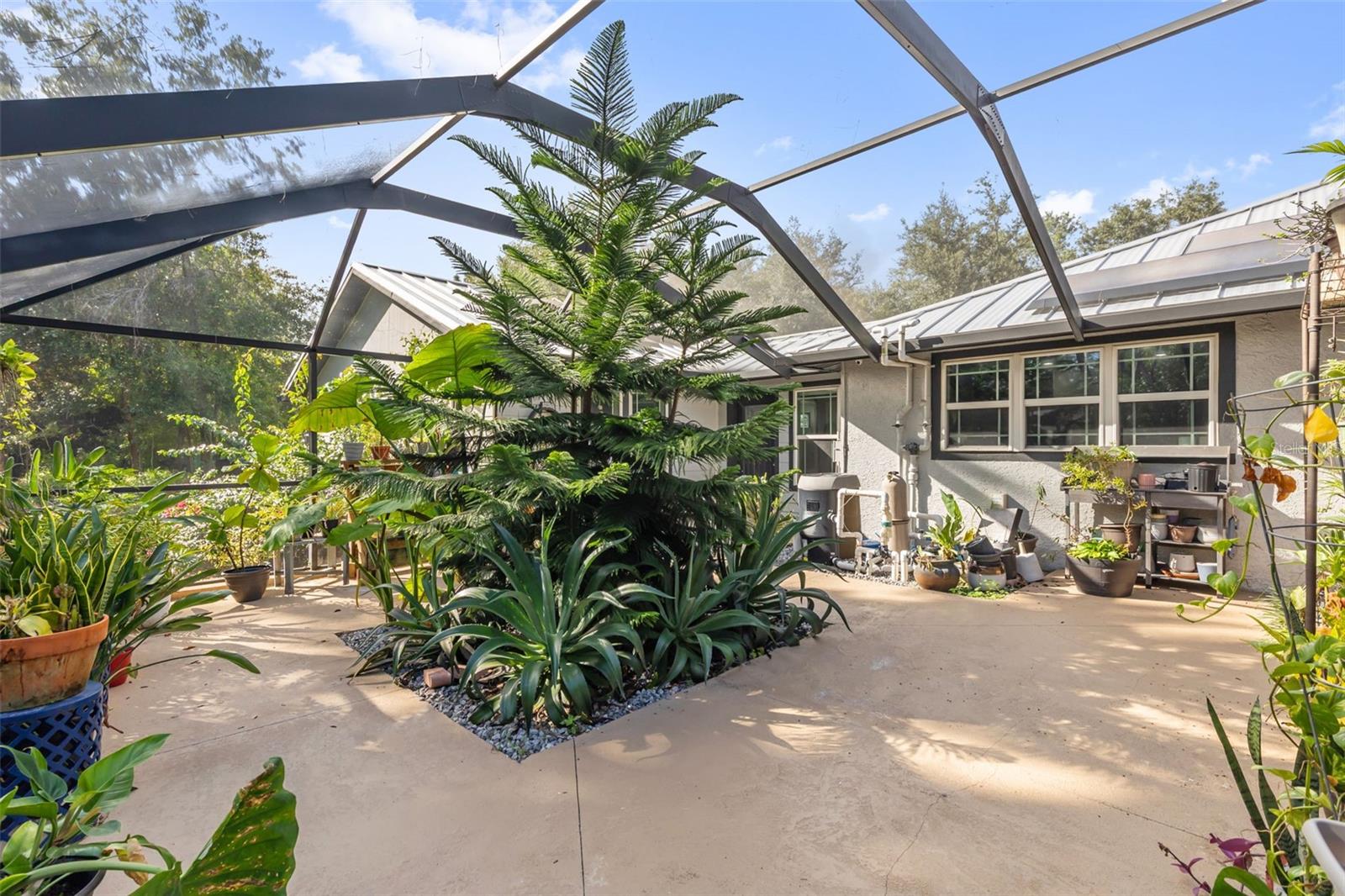 Image 51 of 59 For 28042 Lindenhurst Drive