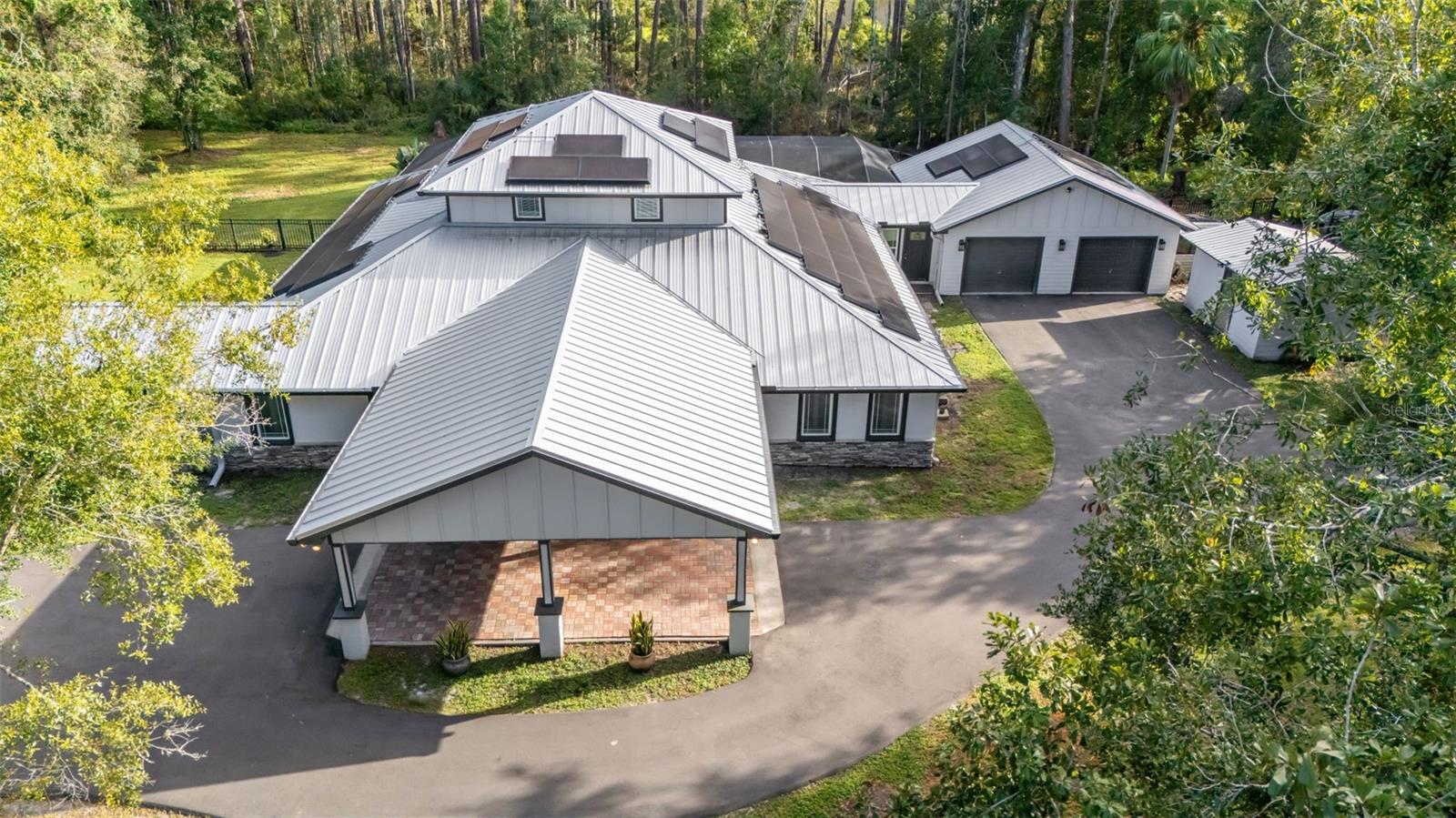 Image 56 of 59 For 28042 Lindenhurst Drive