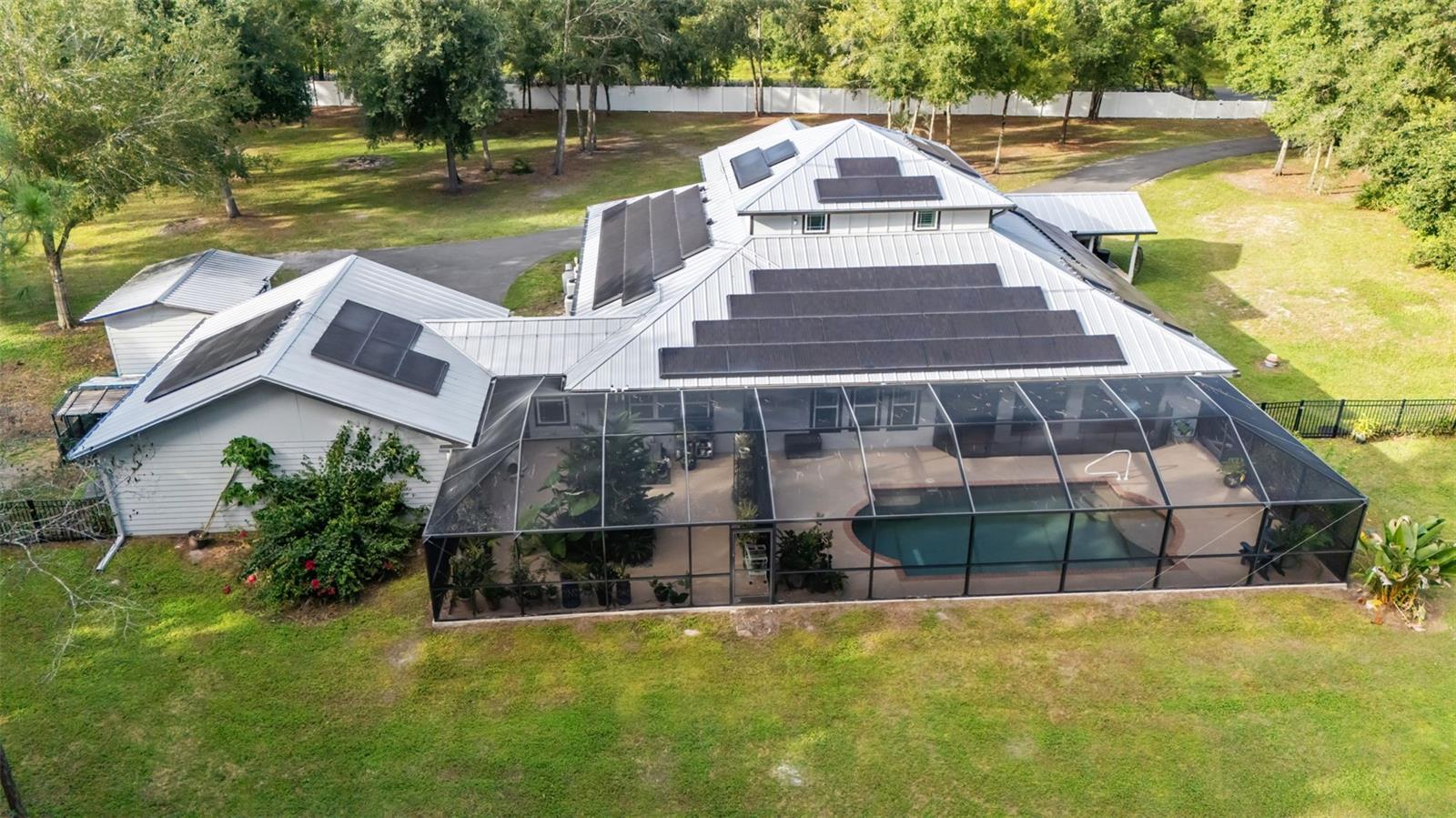 Image 6 of 59 For 28042 Lindenhurst Drive