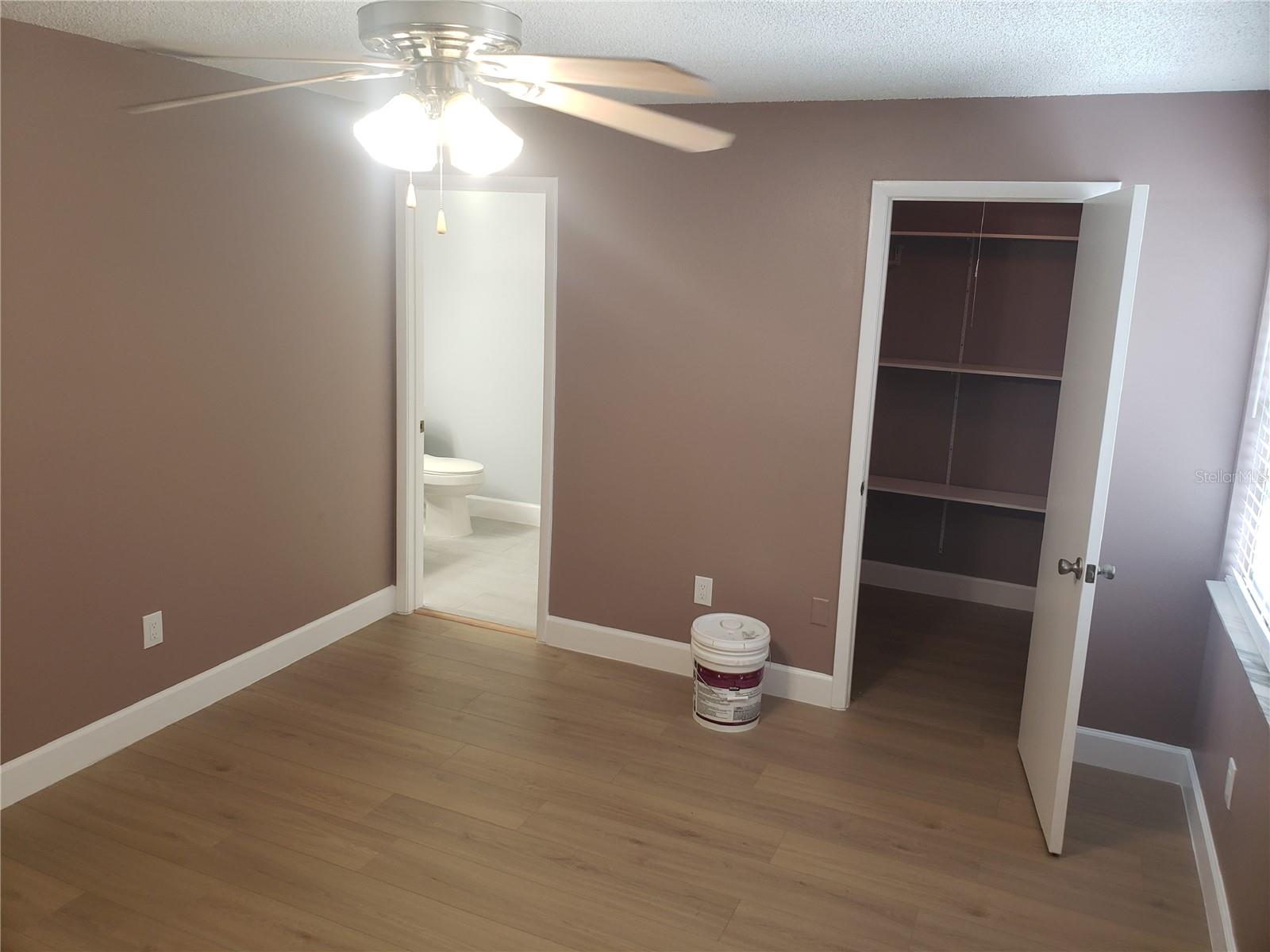 Image 16 of 24 For 14027 Village View Drive