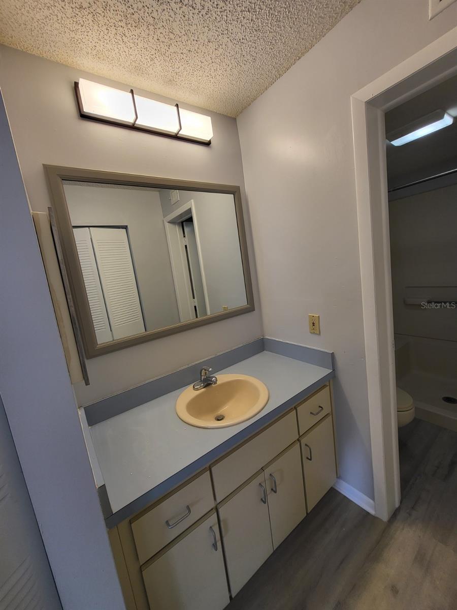 Image 12 of 23 For 650 Island Way 208