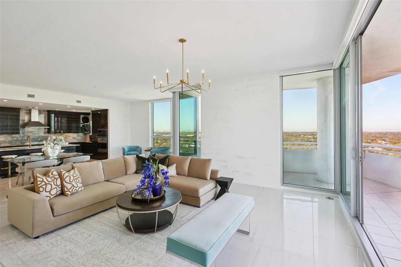 Image 17 of 98 For 3401 Bayshore Boulevard 1704