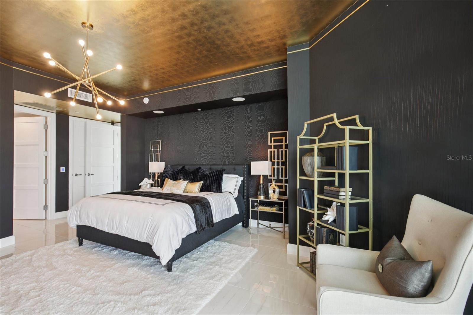 Image 25 of 98 For 3401 Bayshore Boulevard 1704