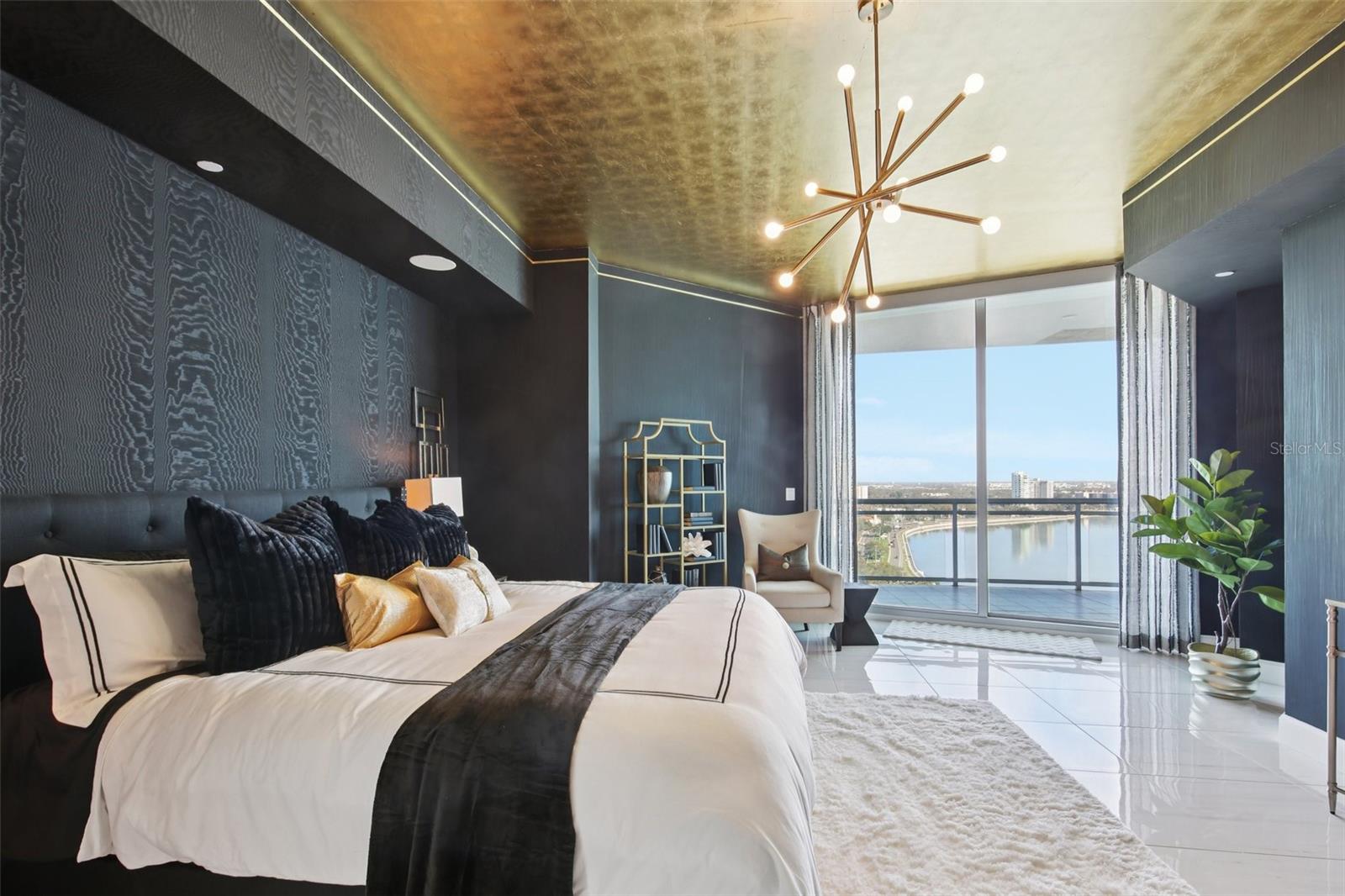 Image 28 of 98 For 3401 Bayshore Boulevard 1704