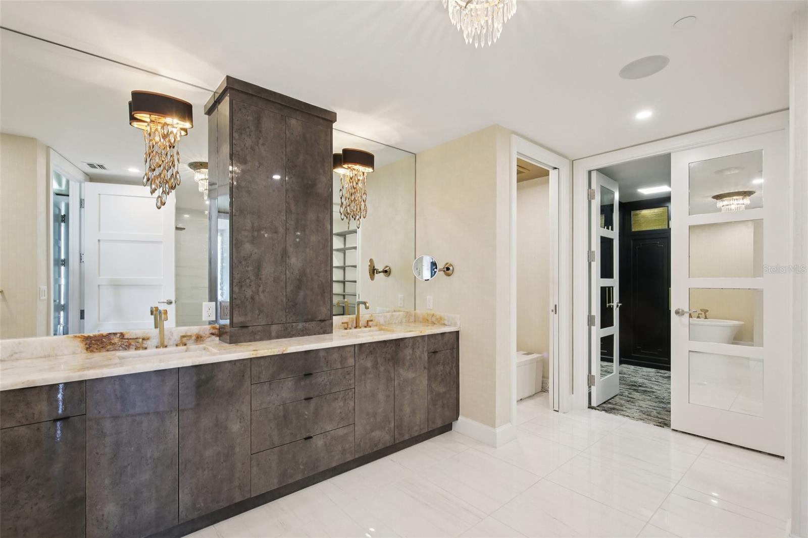 Image 29 of 98 For 3401 Bayshore Boulevard 1704