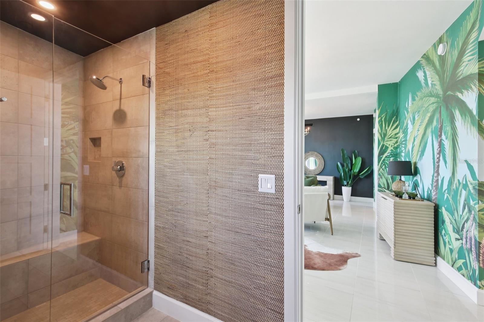 Image 41 of 98 For 3401 Bayshore Boulevard 1704