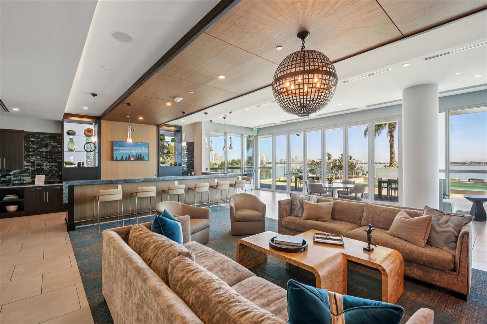 Image 67 of 98 For 3401 Bayshore Boulevard 1704