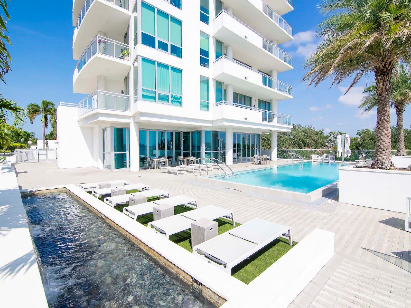 Image 89 of 98 For 3401 Bayshore Boulevard 1704