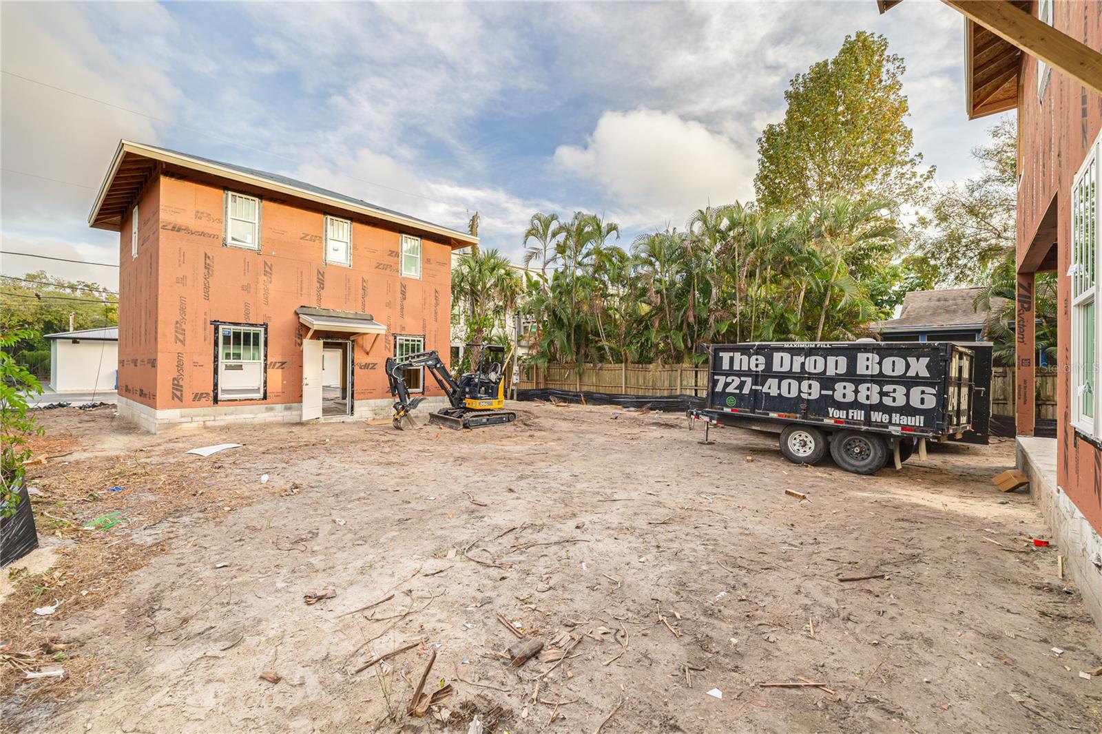 Listing photo id 2 for 2011 10th Street N