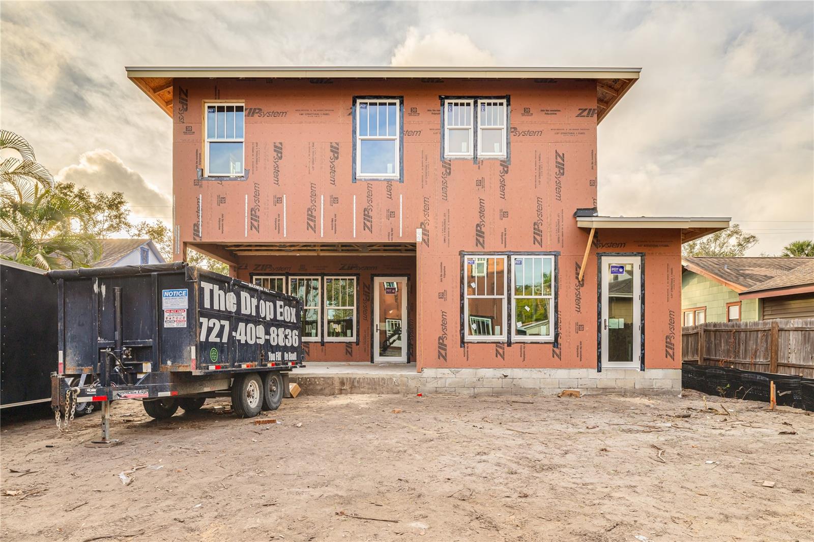 Listing photo id 3 for 2011 10th Street N