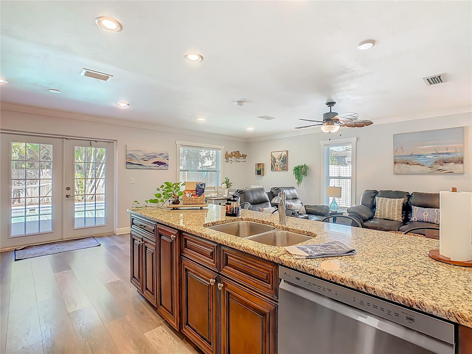 Image 13 of 42 For 4016 Kimpton Place