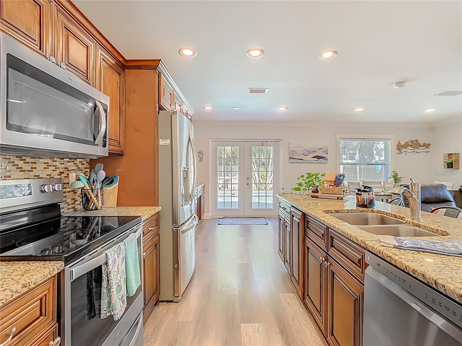 Image 15 of 42 For 4016 Kimpton Place