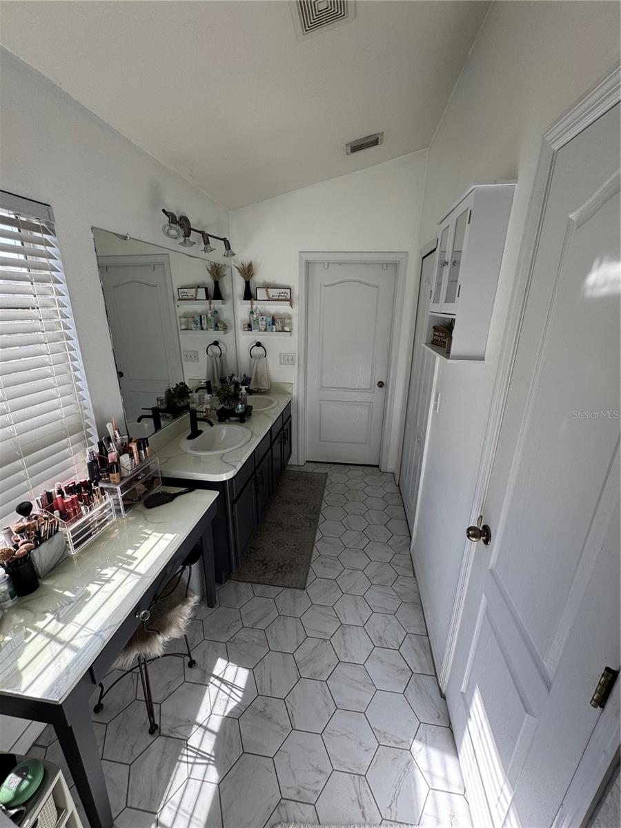 Image 38 of 65 For 2318 Tanbark Ridge Place 2318