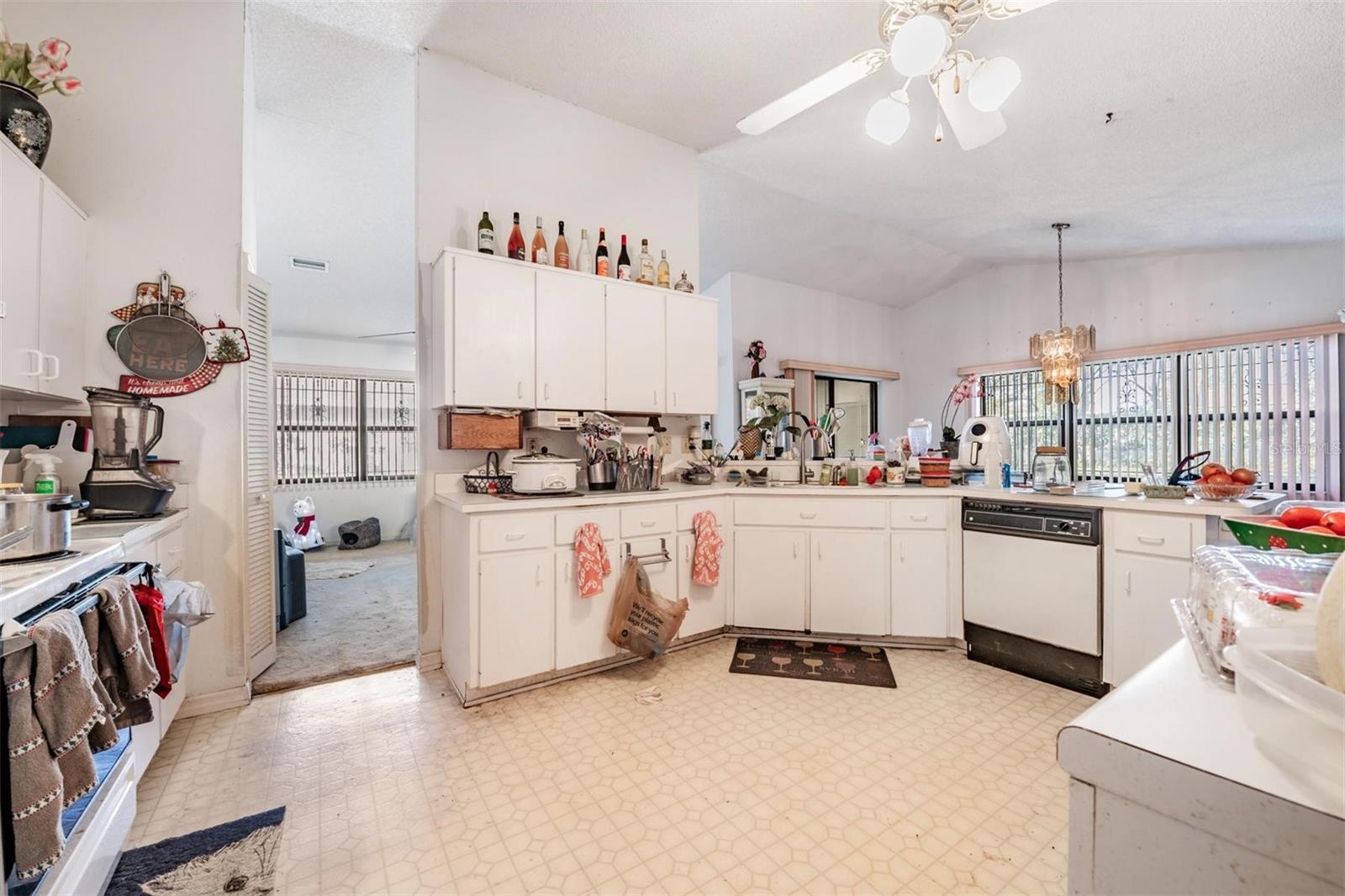 Image 13 of 37 For 2050 Telogia Court