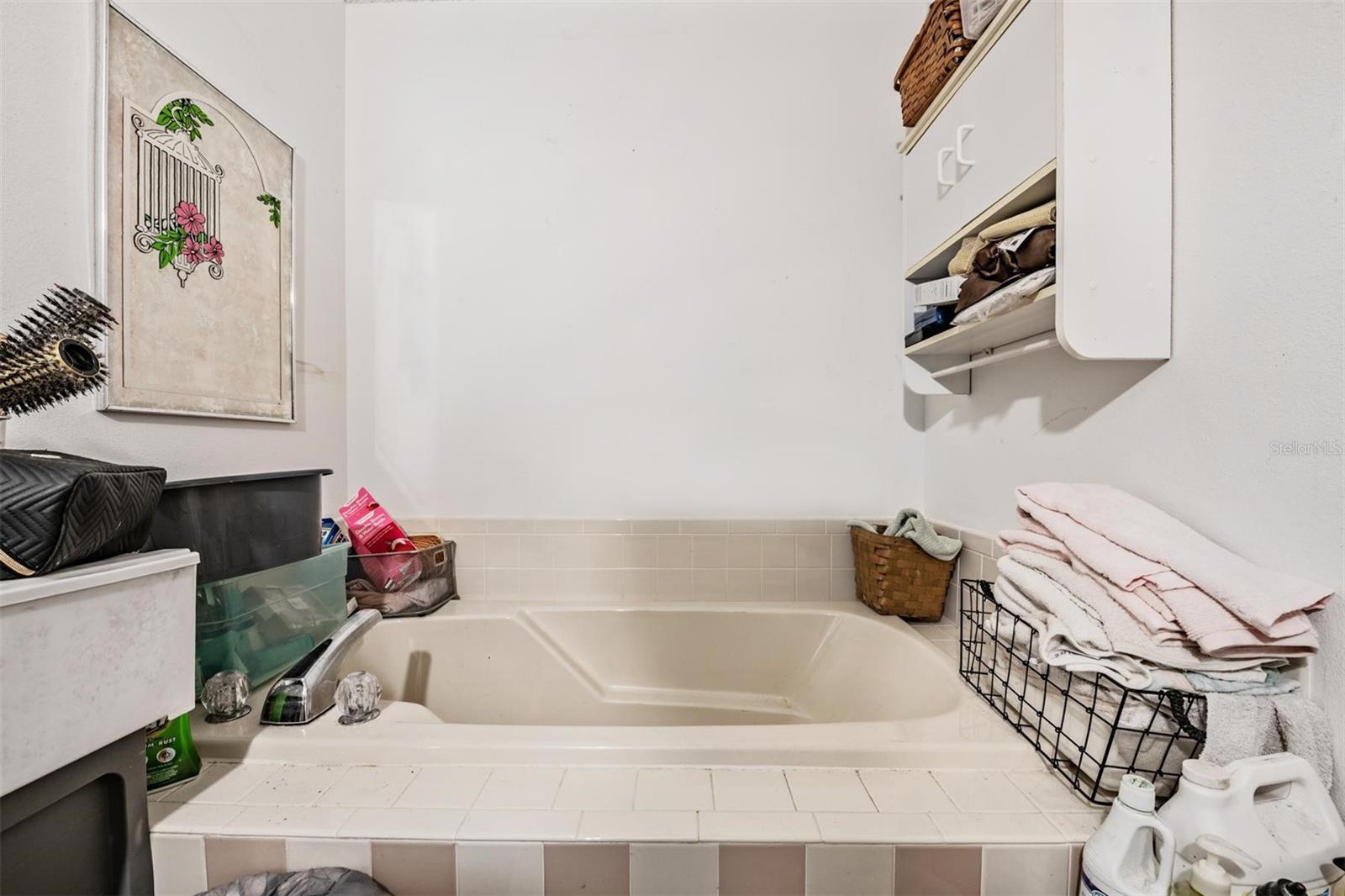 Image 20 of 37 For 2050 Telogia Court