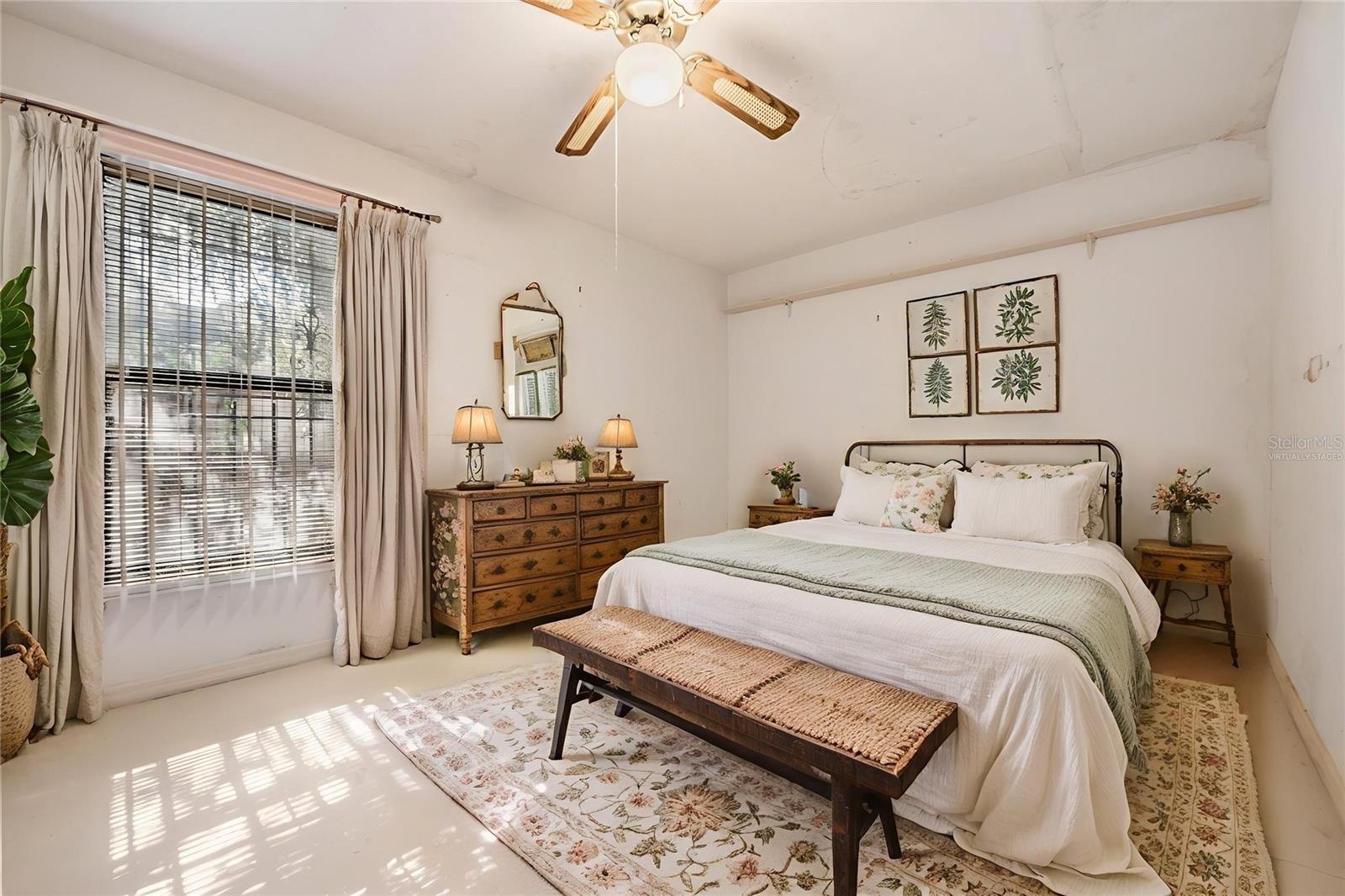 Image 21 of 37 For 2050 Telogia Court