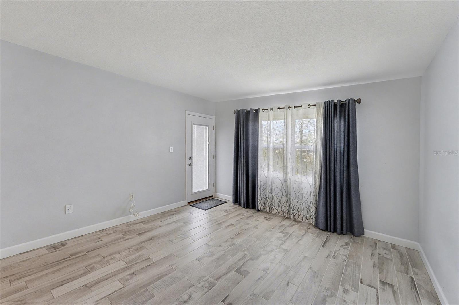 Image 8 of 17 For 12055 3rd Street E 101