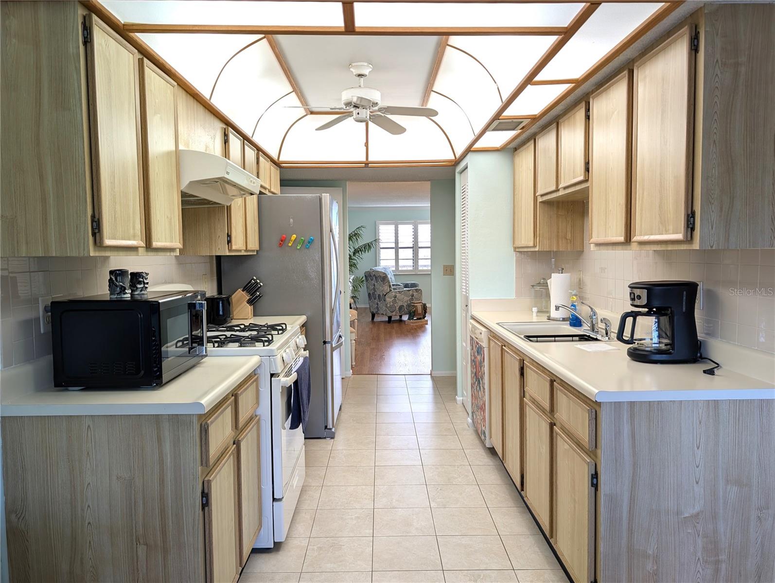 Image 16 of 45 For 8198 Terrace Garden Drive N 409