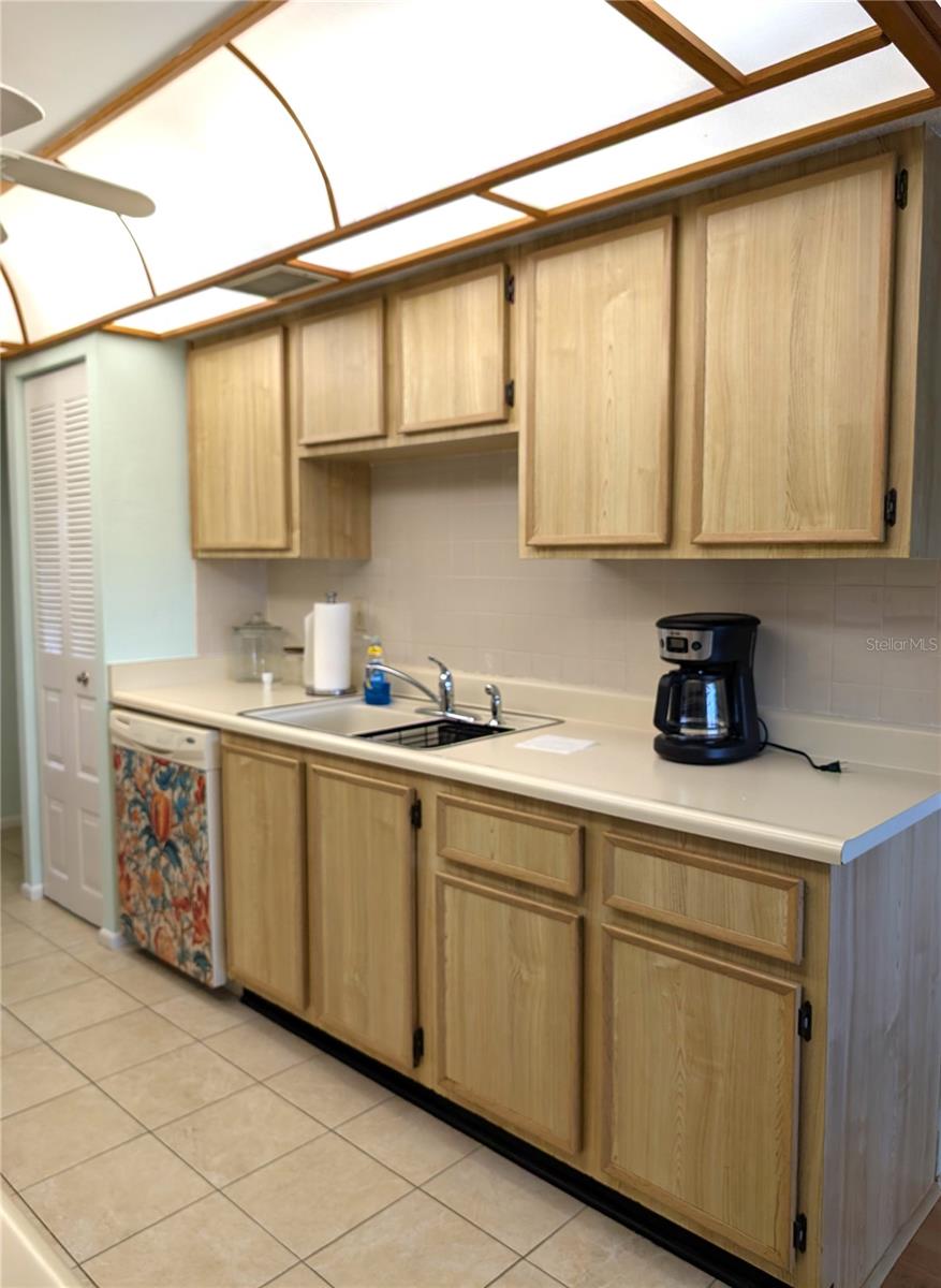 Image 18 of 45 For 8198 Terrace Garden Drive N 409