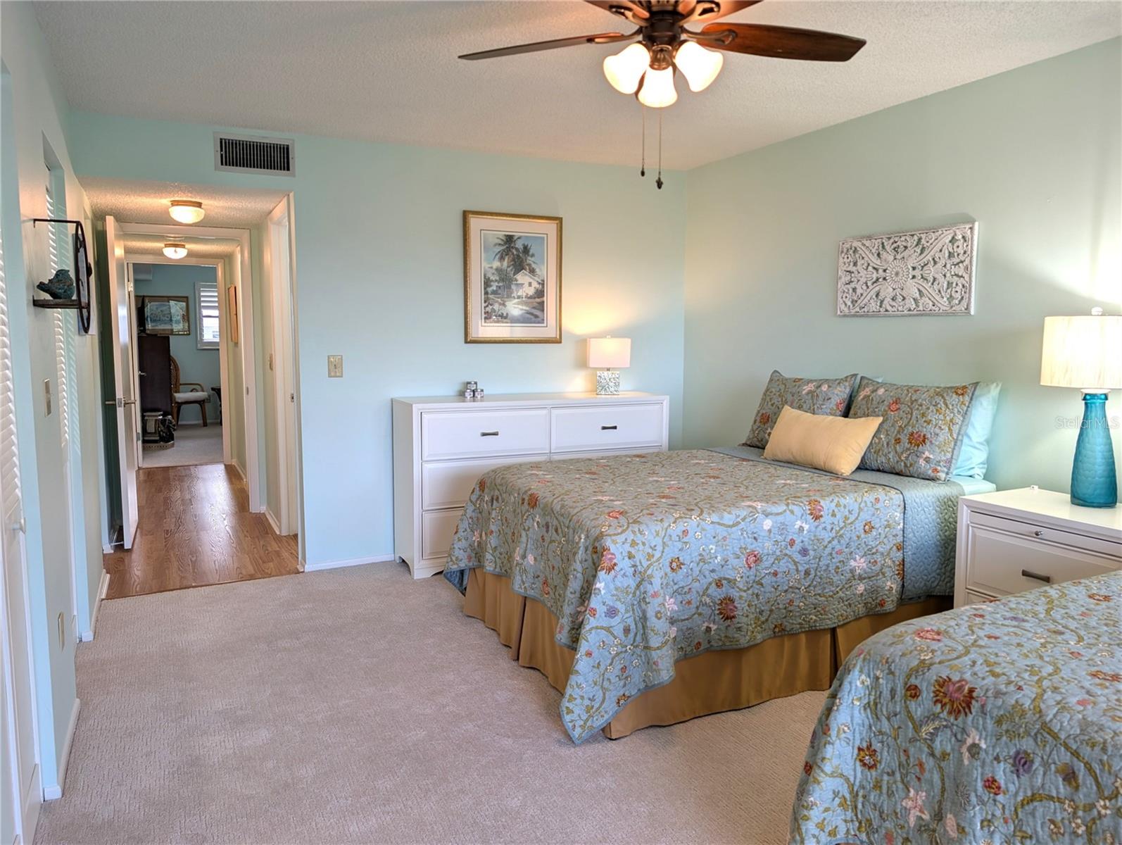 Image 32 of 45 For 8198 Terrace Garden Drive N 409