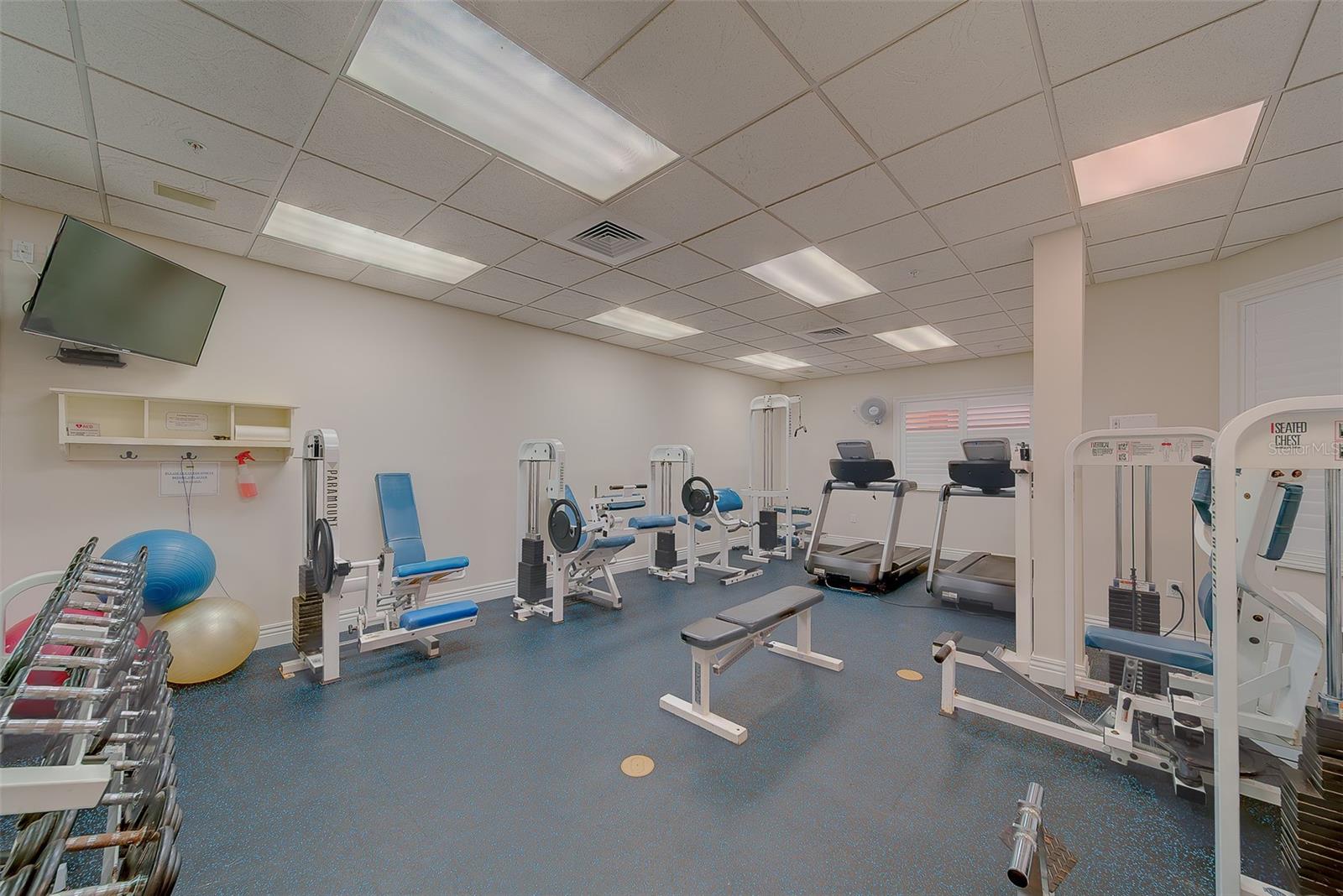 Image 32 of 51 For 16450 Gulf Boulevard 565