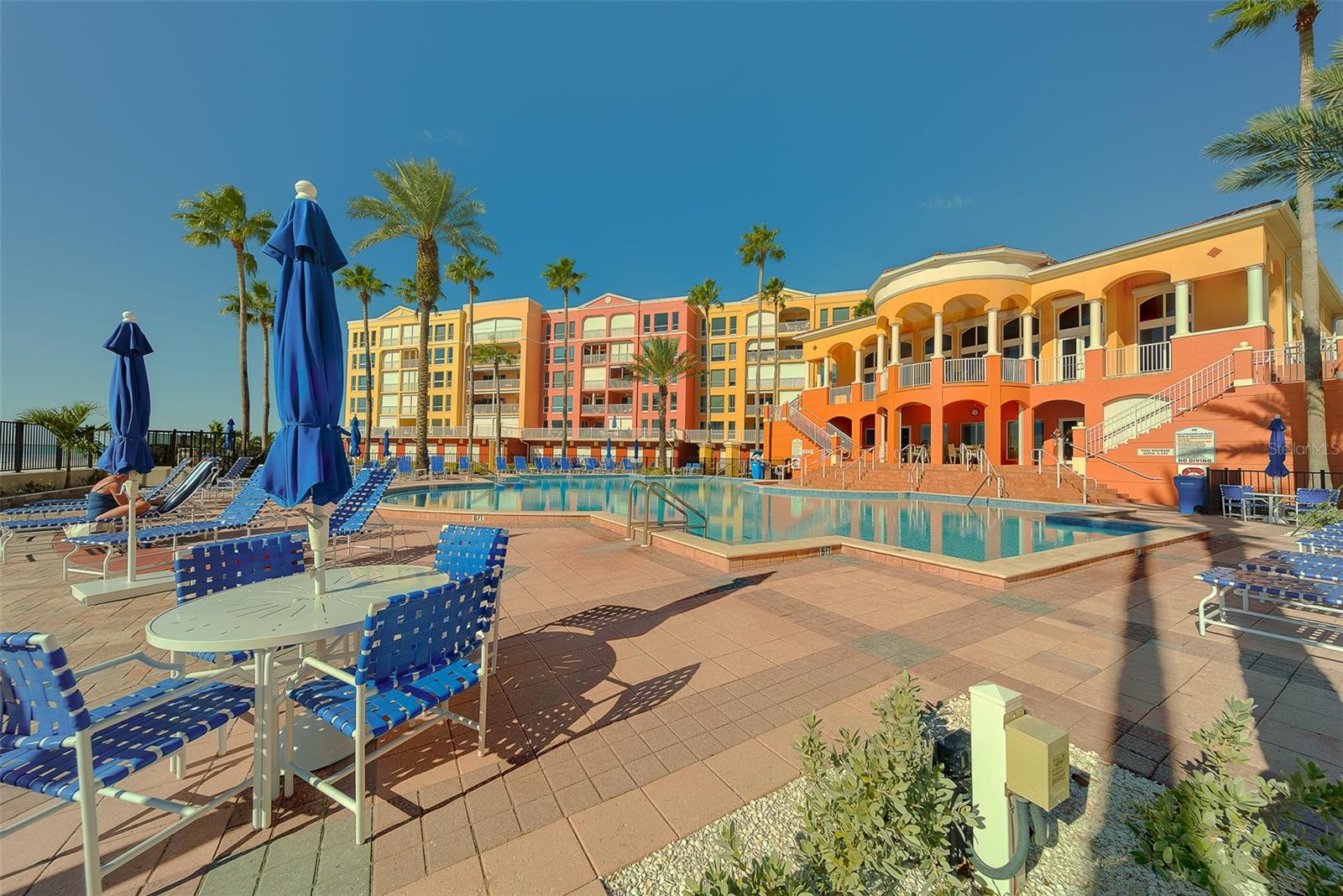 Image 39 of 51 For 16450 Gulf Boulevard 565