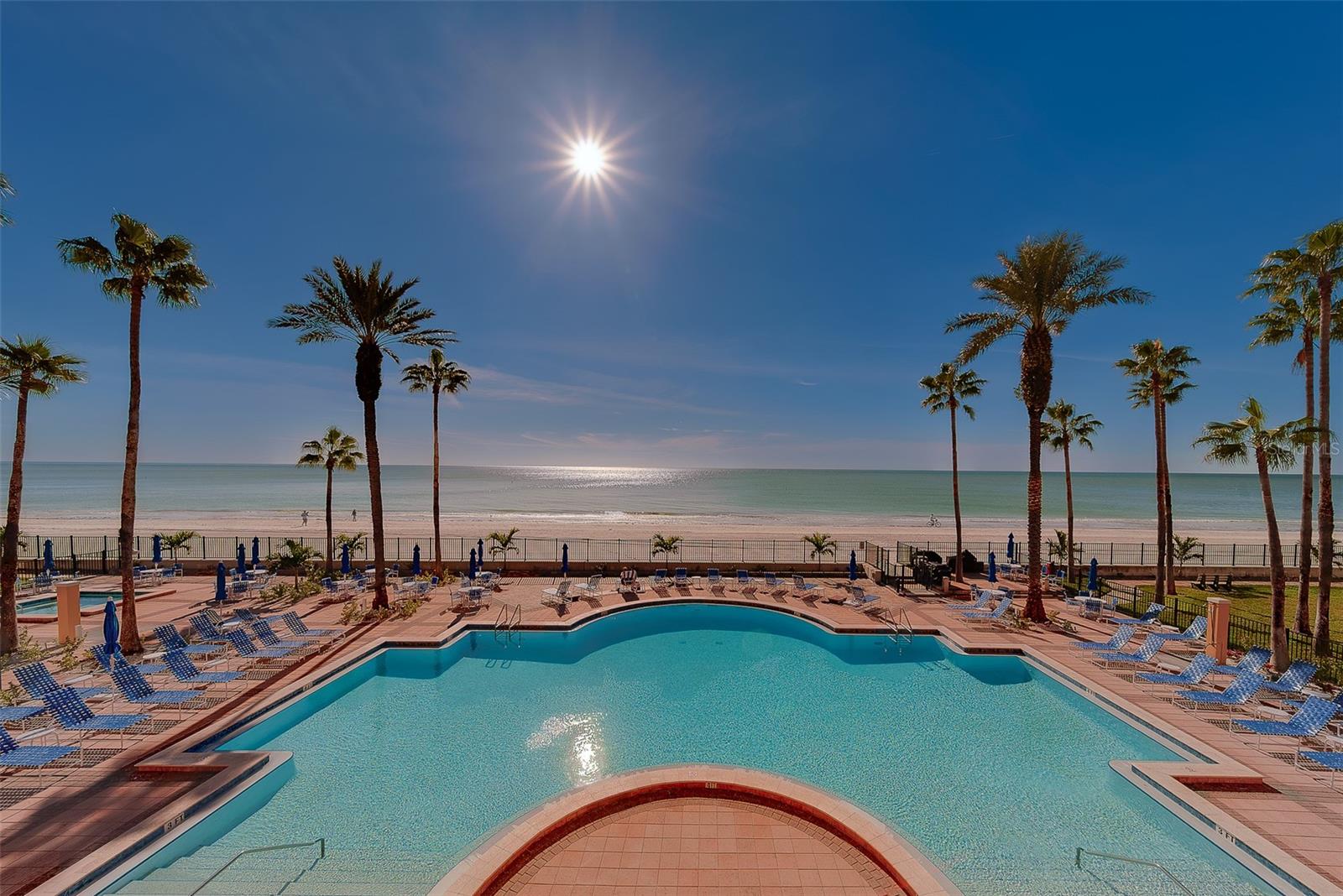 Image 41 of 51 For 16450 Gulf Boulevard 565